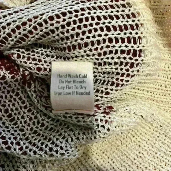 FIFTY STREET Women's Small Burgundy Cream Geometric Pullover Sweater Festive - Picture 3 of 4